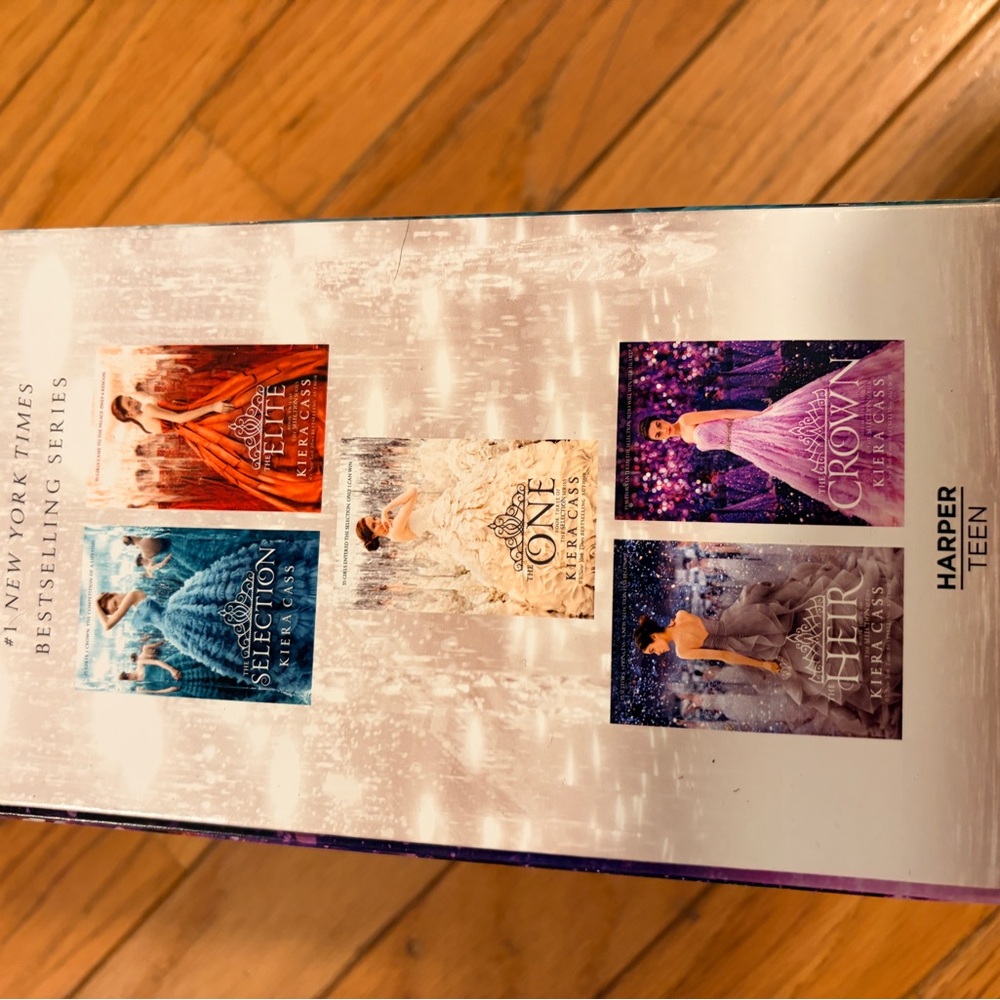 The Selection Series Box Set - Picture 3 of 7